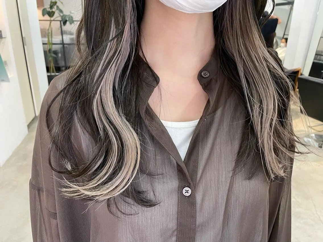 セミロング カラー バレイヤージュ ブリーチ 透明感カラー ダブルカラー グレージュ ハイトーン×髪質改善 KENTAのヘアスタイル