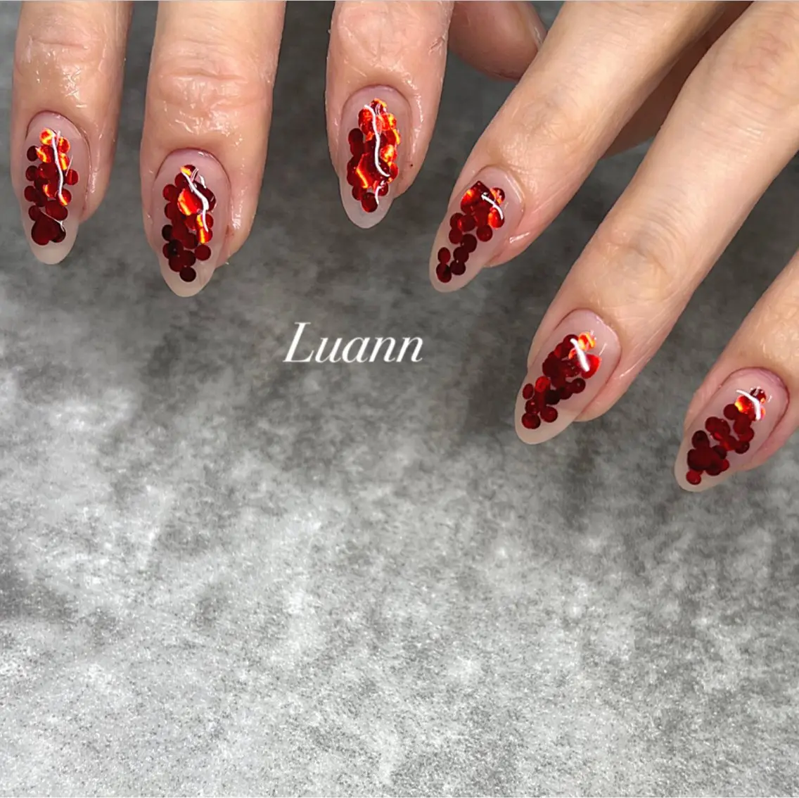ネイル チークネイル キラキラネイル 韓国ネイル 赤色 Luann nail Sakiのネイルデザイン