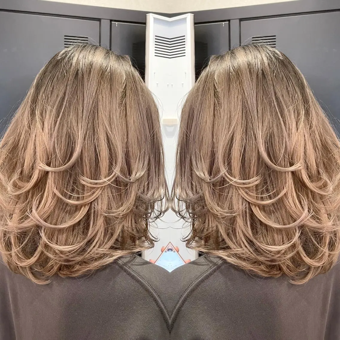 ミディアム カラー ヘアアレンジ バレイヤージュ デザインカラー ハイライトカラー 外国人風カラー ハイライト アンドウ ユウ/ レイヤーカット/韓国のヘアスタイル
