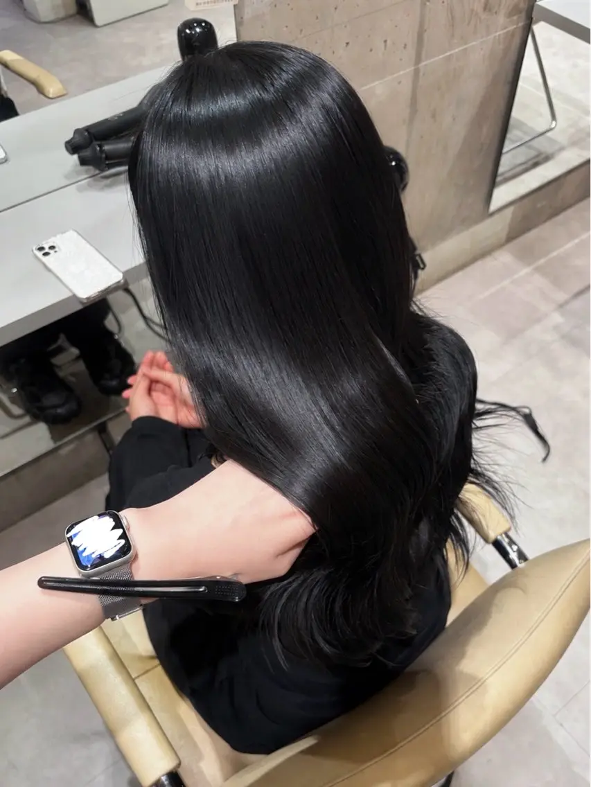 ロング ヘアカラー 小原 泉のヘアスタイル