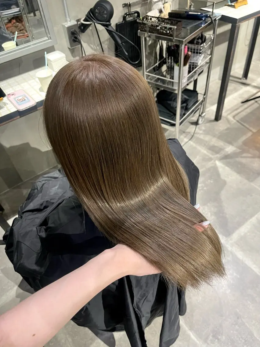 セミロング カラー ベージュカラー 透明感カラー オリーブベージュ ヘアカラー トリートメント 透明感♥韓国ヘア HINAのヘアスタイル
