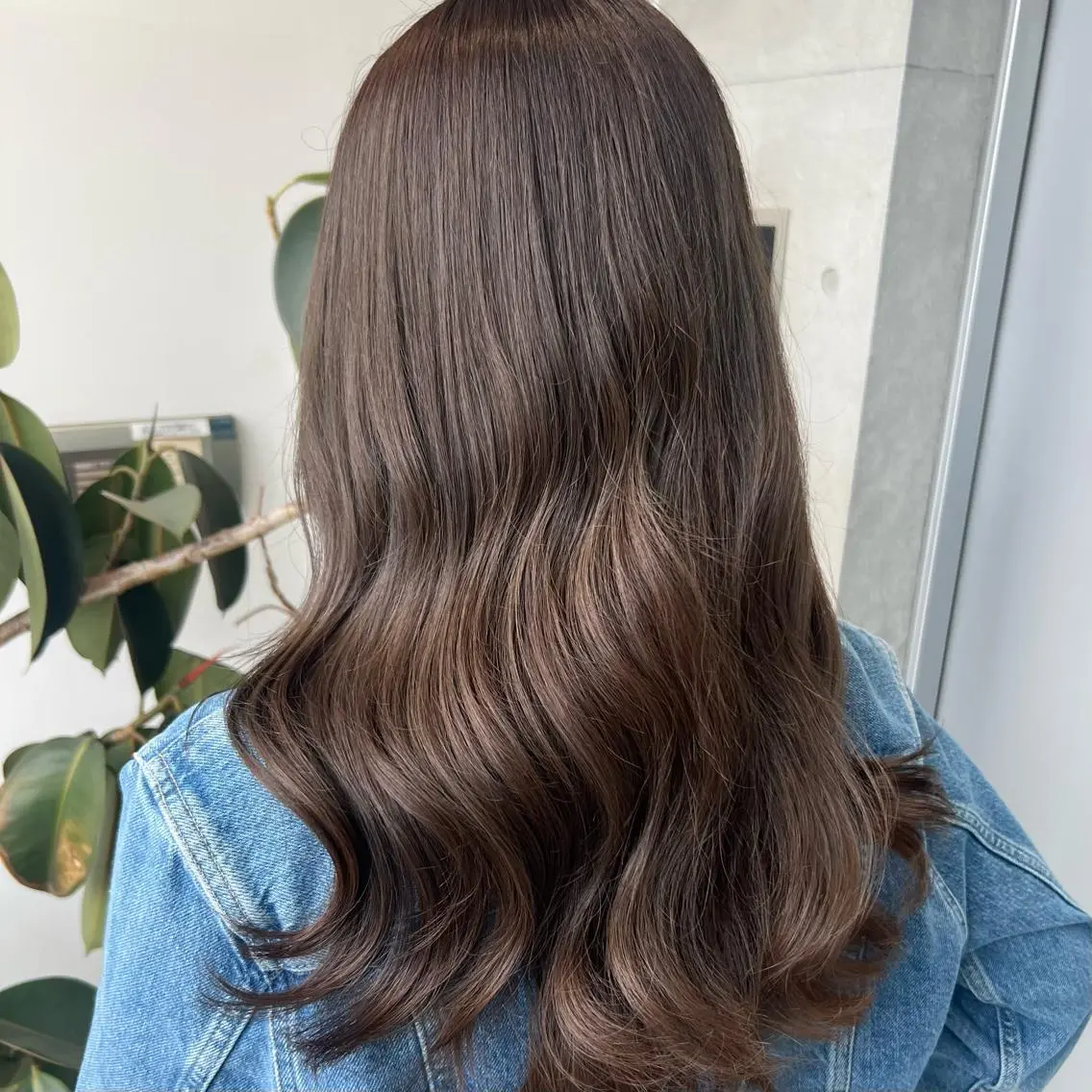ミディアム カラー パーマ ヘアアレンジ メンズ キッズ ネイル マツエク・マツパ アイブロウ 丁寧なカウンセリング 🌿Chiemi🌿のヘアスタイル