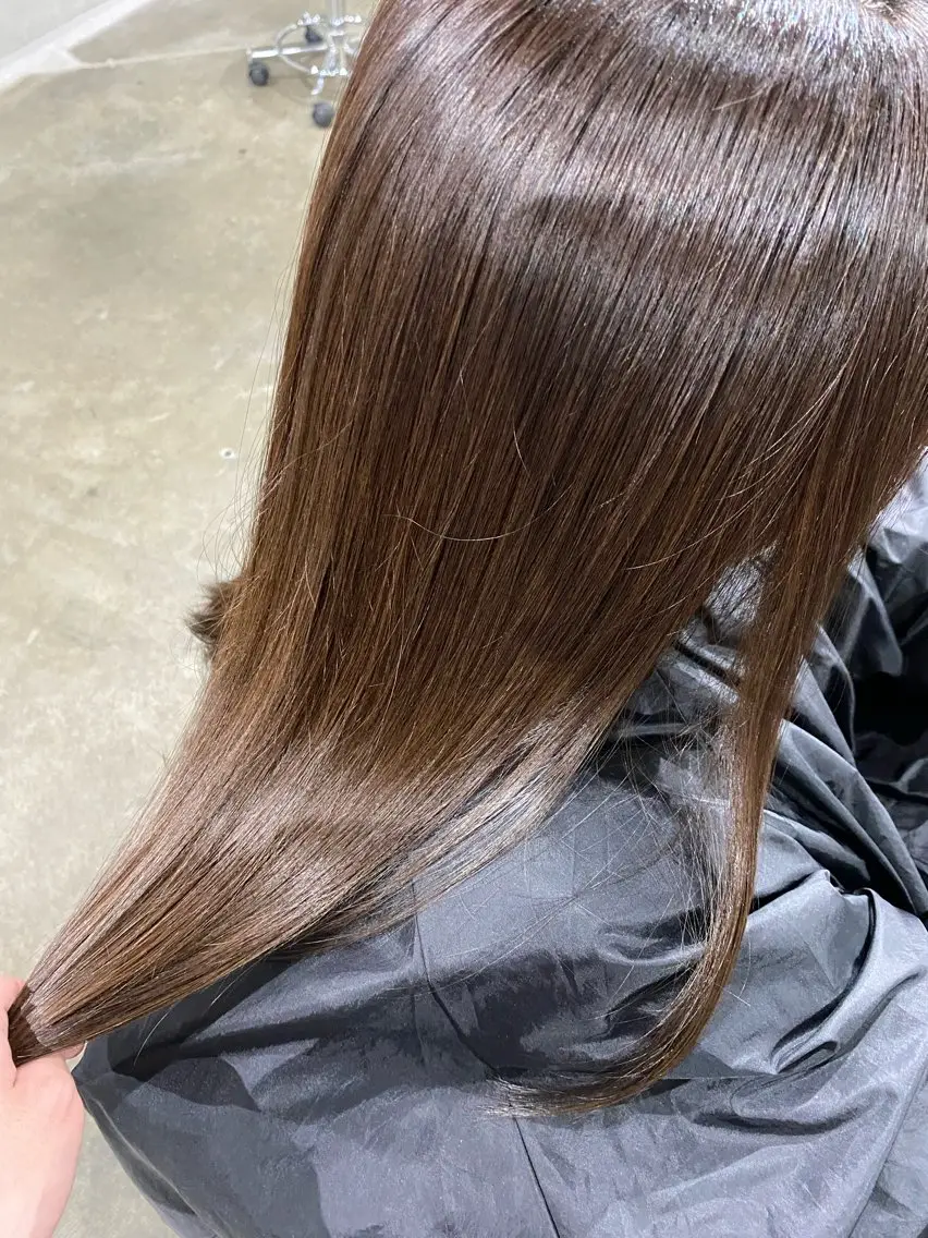 ロング ミヤタ フミヤのヘアスタイル