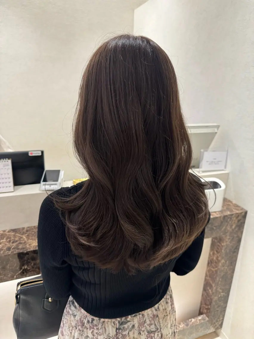 セミロング カラー パーマ ヘアアレンジ 韓国・韓国ヘア 髪質改善のヘアスタイル