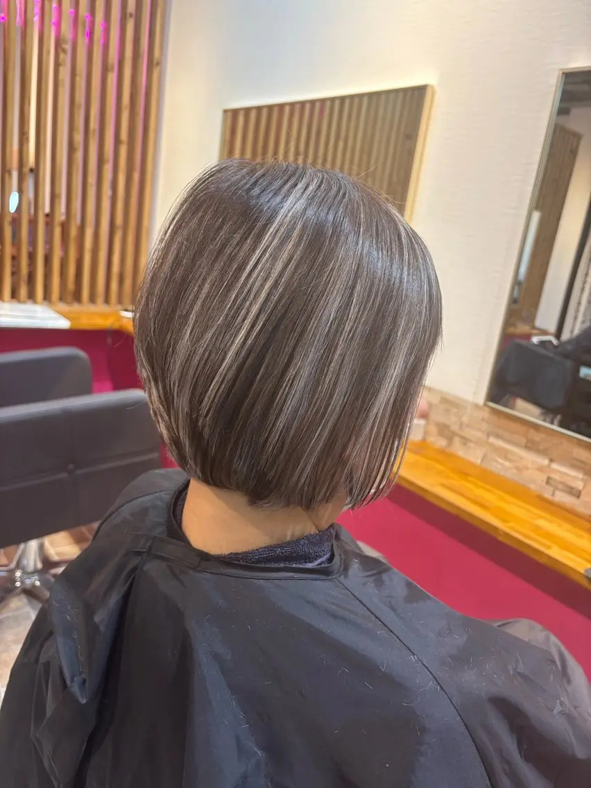 ショート カラー ヘアカラー&縮毛矯正 STAR☆RIVERのヘアスタイル