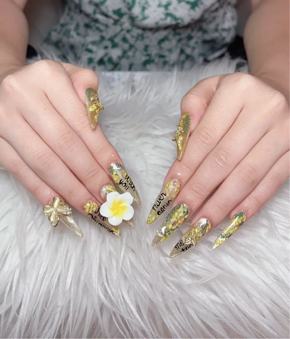 ネイル ハンドネイル RosyBeauty スカルプ専門店のネイルデザイン