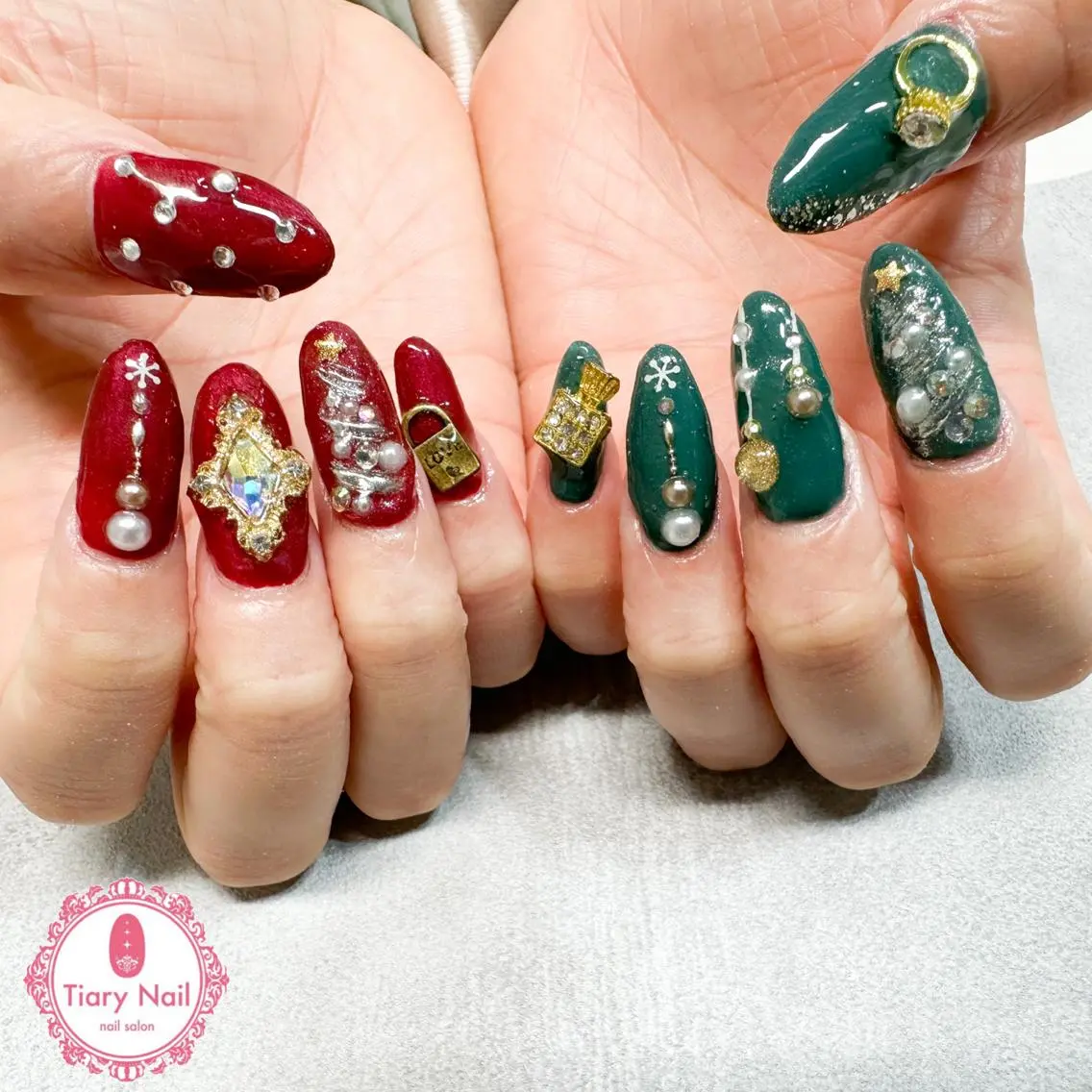 ネイル tiarynail K K🐼のネイルデザイン