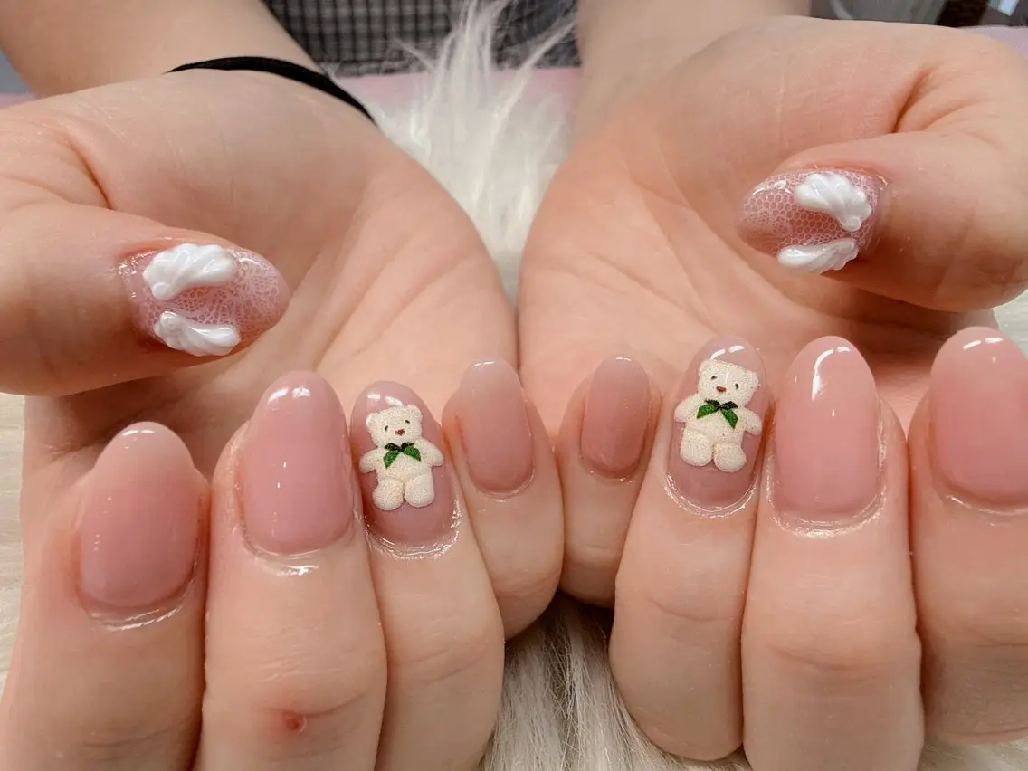 ネイル Amoureuse Satomiのネイルデザイン