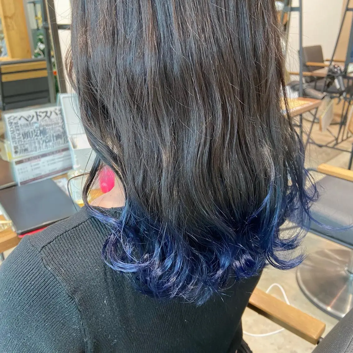 ミディアム カラー ブリーチ ブルーカラー 🌷レイヤーカット/ フルキシオリ🌷のヘアスタイル