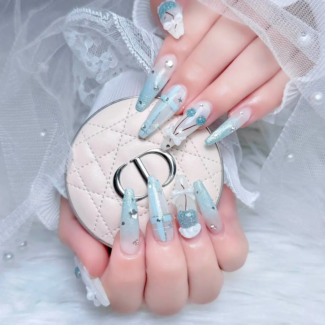 ネイル アートネイル ジェルネイル キラキラネイル 韓国ネイル 持ち込み ハンドネイル ハンドケア Nova Nailのネイルデザイン