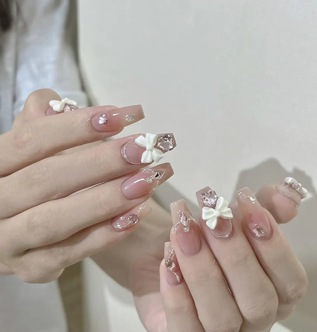 ネイル ハンドネイル 🎀 NaNa_nailのネイルデザイン