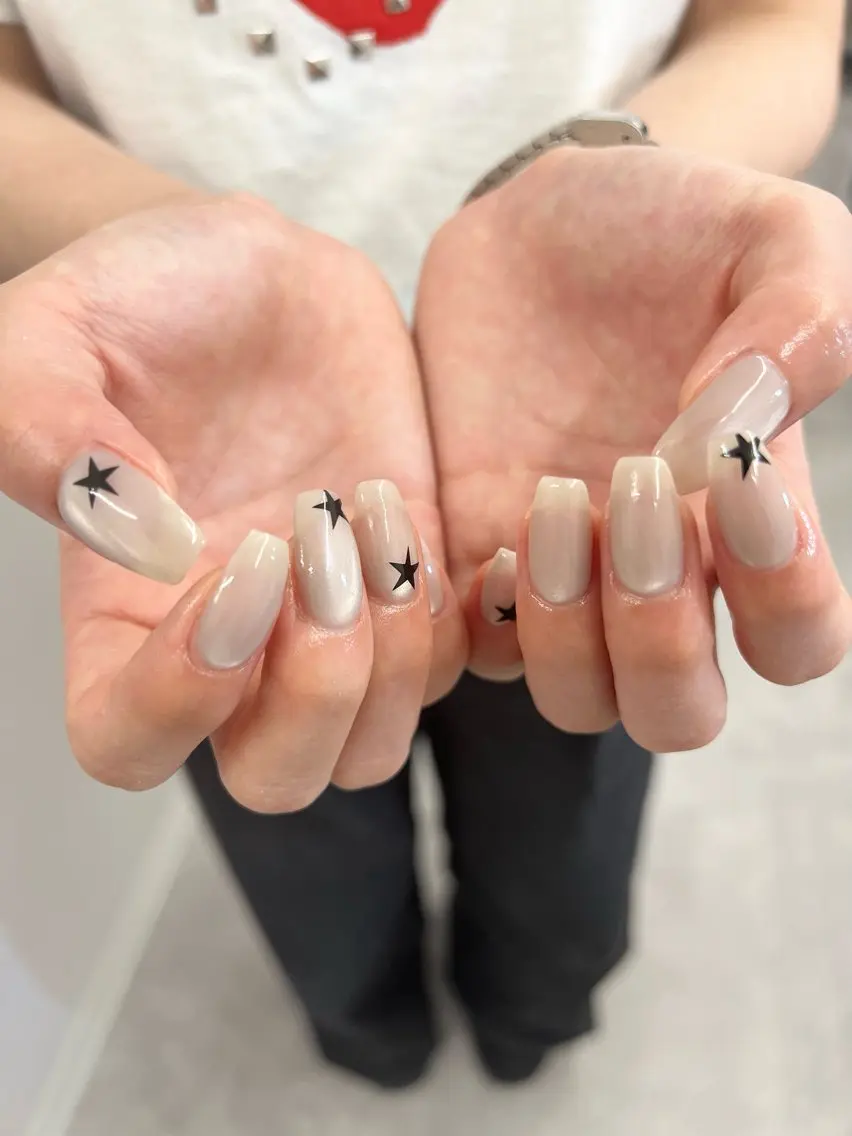 ネイル ジェルネイル マグネットネイル ニュアンスネイル パラジェル リボン ハンドネイル ハンドケア Bana_ Nailのネイルデザイン