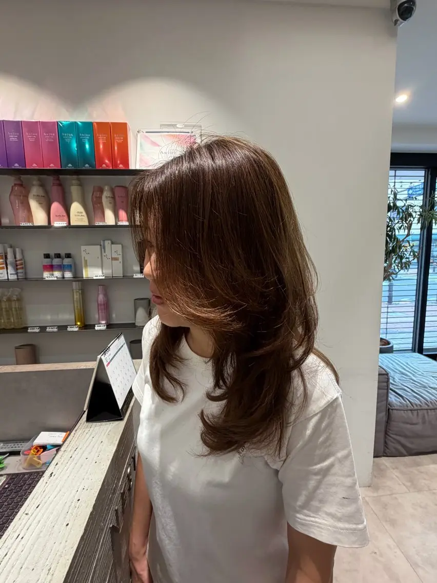 ロング レイヤーカット カット ヘアカラー ナカイフウタ/パーマ /透明感カラーのヘアスタイル