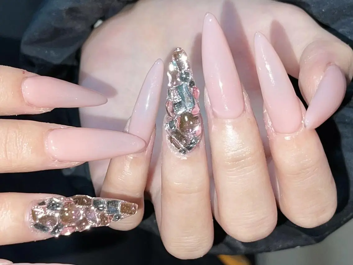 ネイル ハンドネイル 🦋y y Nail 🤍のネイルデザイン
