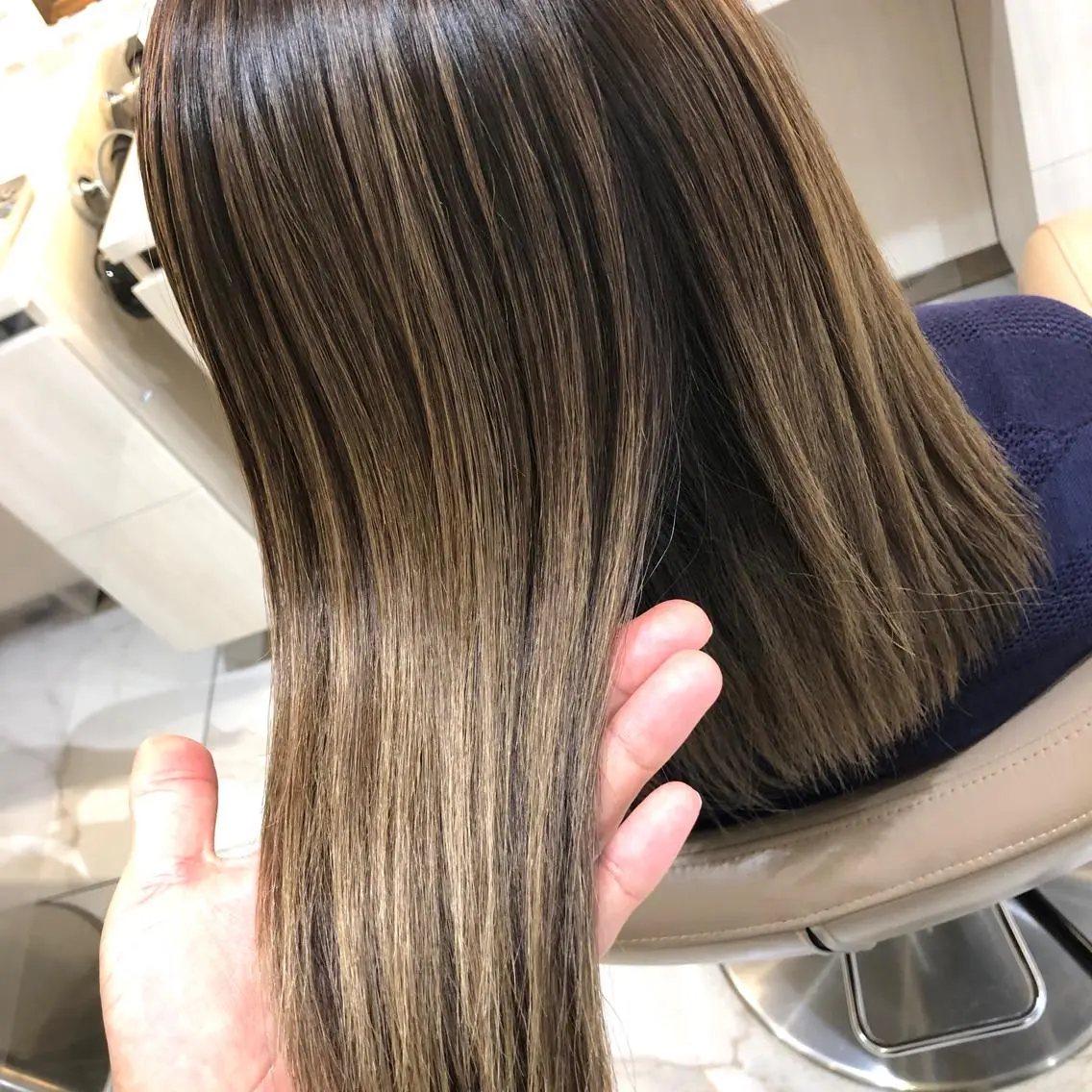 ミディアム パーマ くせ毛 縮毛矯正 安井　昴 💫ブリーチ縮毛矯正のヘアスタイル