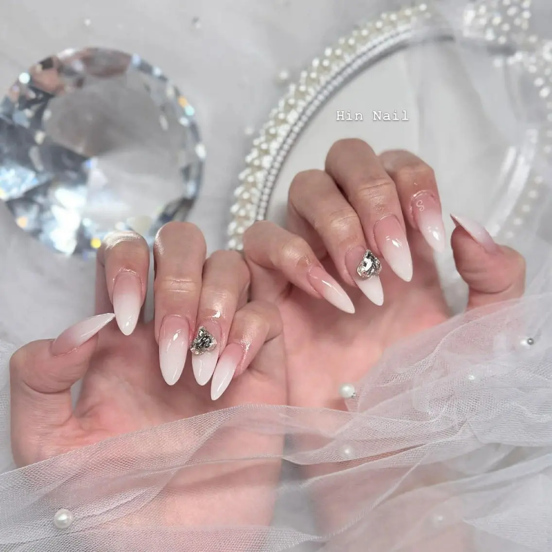 ネイル ハンドネイル Hin Nail 日本橋のネイルデザイン