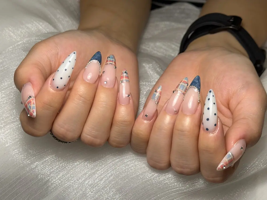 ネイル Pono  Nailsのネイルデザイン