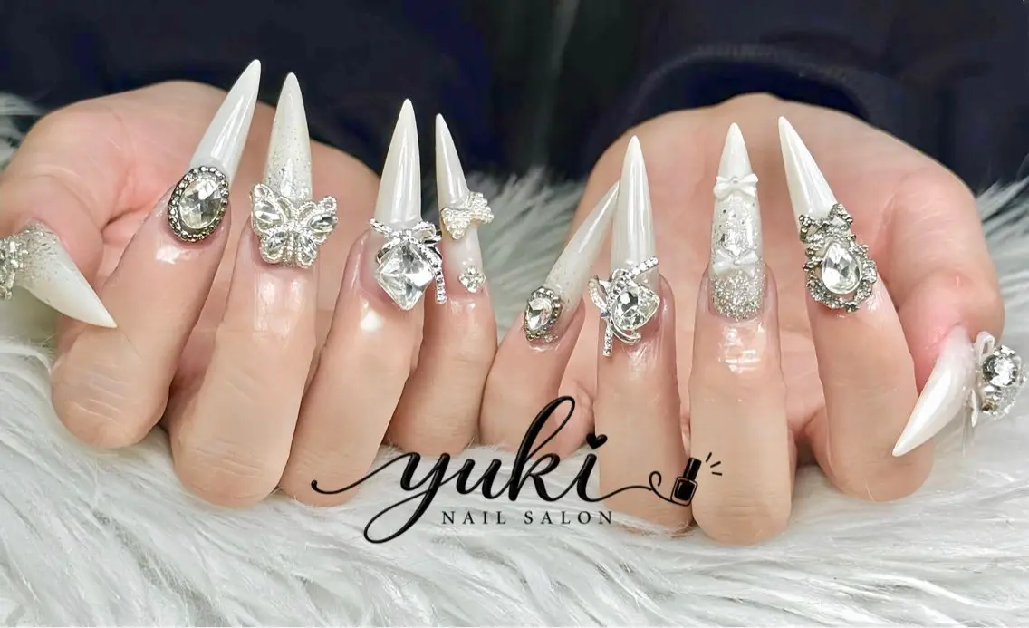 ネイル アートネイル ボルドー フレンチネイル ジェルネイル 氷ネイル・うるうるネイル ハンドネイル Yuki Nailsalonのネイルデザイン