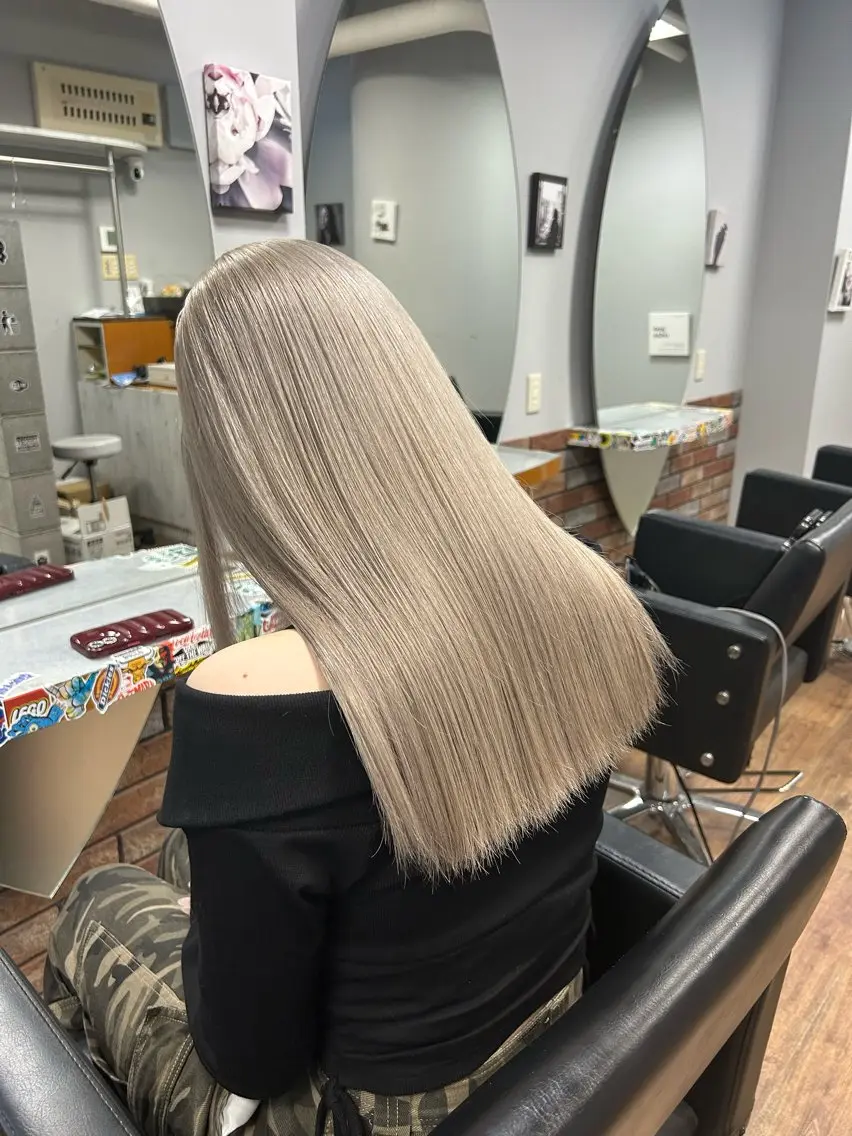 ロング ヘアカラー 艶髪/ブリーチカラー 蓮のヘアスタイル