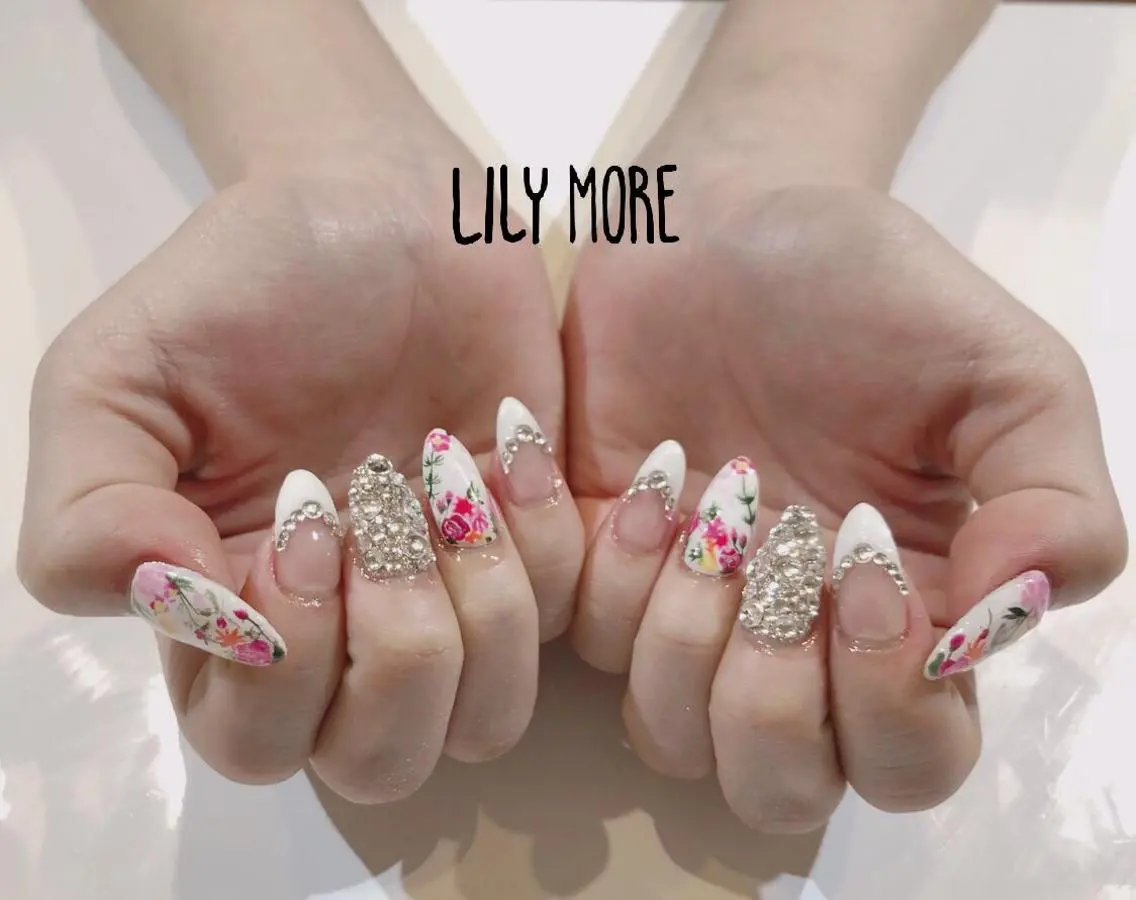 ネイル フラワーネイル Lily closetのネイルデザイン