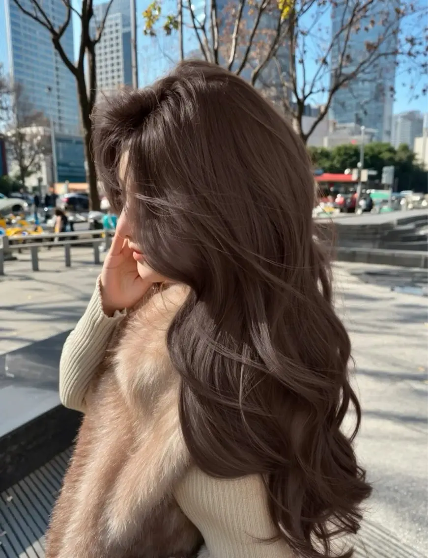 ロング カラー ダブルカラー グレージュ ハイライトカラー ミルクティーグレージュ ハイライト ヘアカラー 🇺🇸海外デザイン iCON TOKYOのヘアスタイル