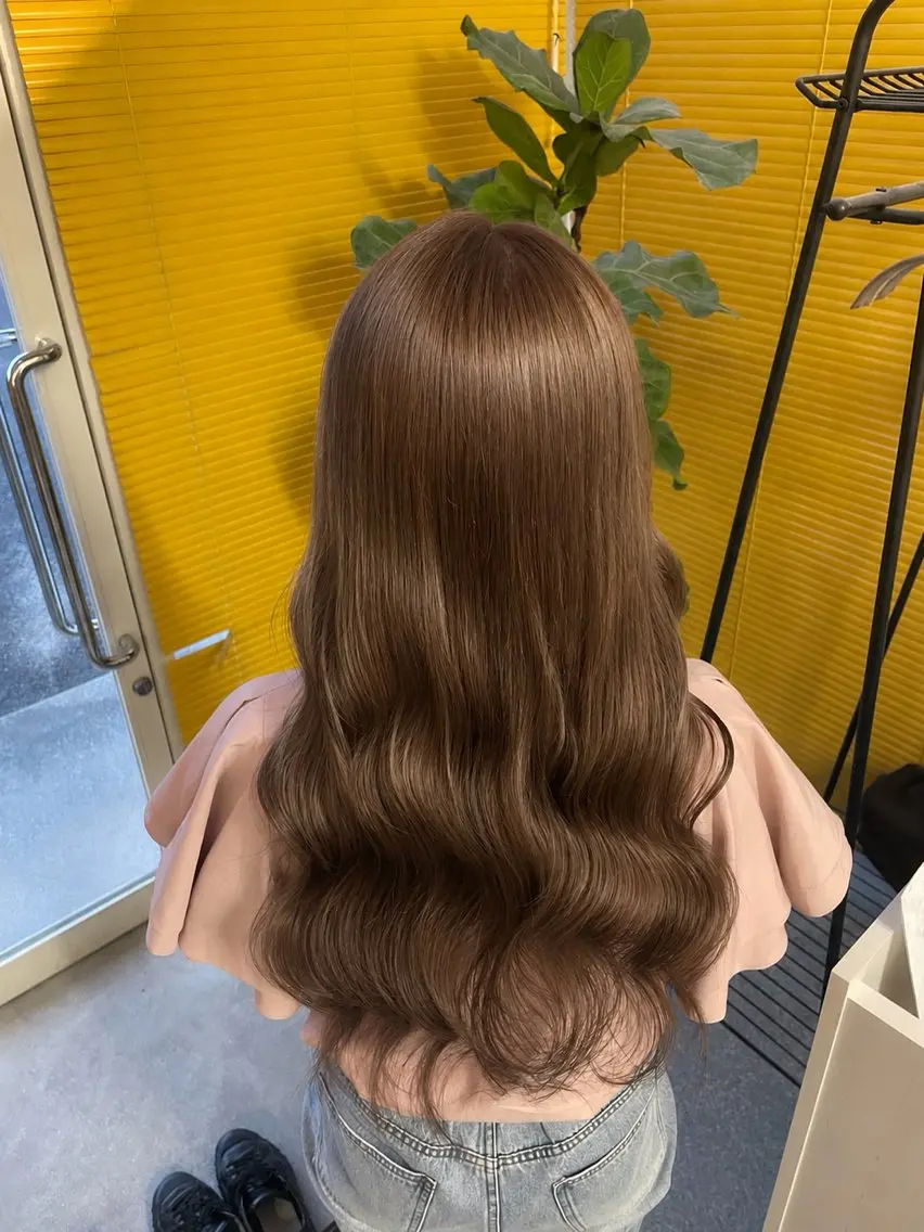 ロング ヘアカラー ブリーチモデル募集中 服部心咲のヘアスタイル