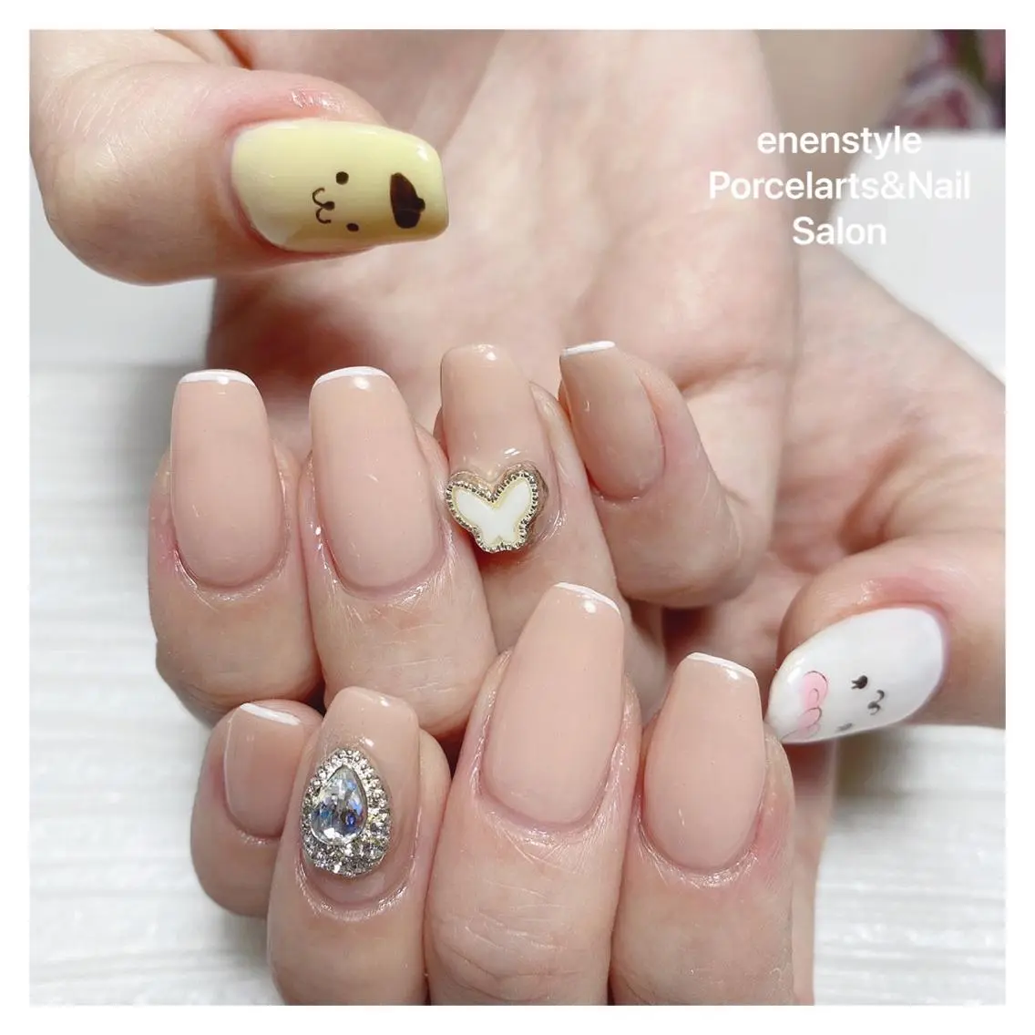ミディアム ネイル ハンドネイル 🐾enen style 🐾のネイルデザイン
