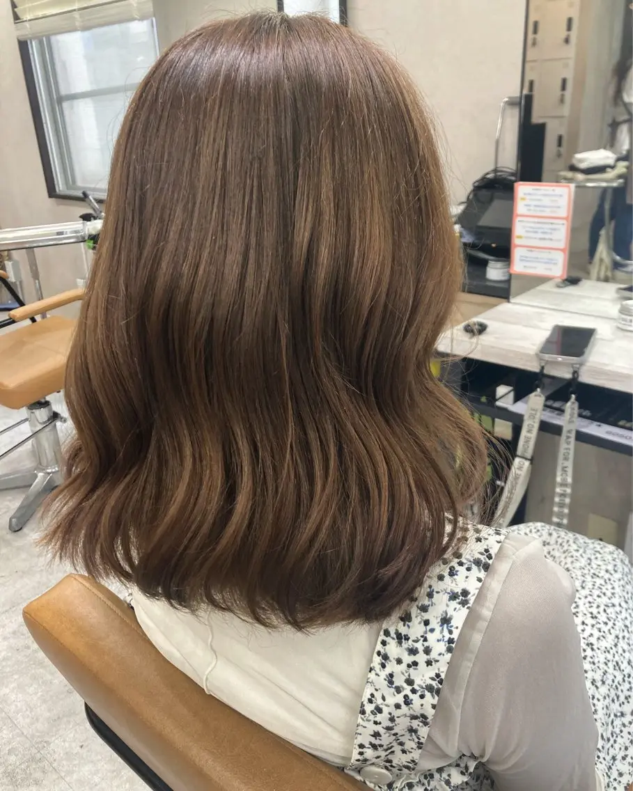 セミロング カラー ヘアカラー トリートメント 🐈‍⬛Namie 🐈‍⬛のヘアスタイル