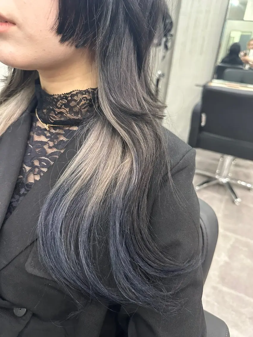 カラー vixus erinaのヘアスタイル