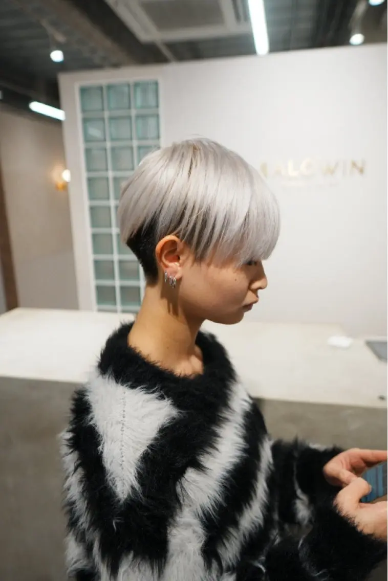 ショート カラー カット ヘアカラー トリートメント ホワイトカラー☁️/ Yuya/ハイトーンのヘアスタイル