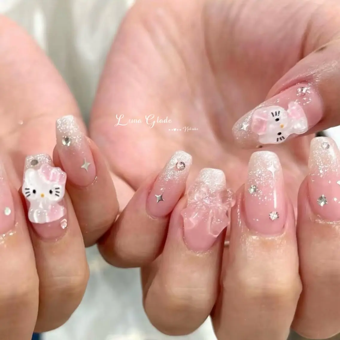 ネイル ハンドネイル Luna Gladeのネイルデザイン