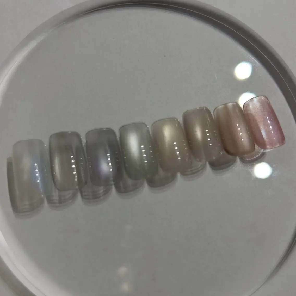 ネイル マグネットネイル ハンドネイル ハンドケア lylynail YUUKAのネイルデザイン