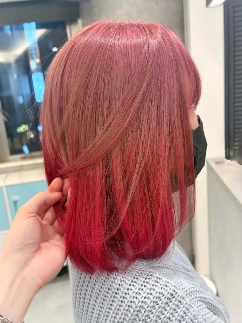 ミディアム Loob.TOKYO MIYA🌈のヘアスタイル