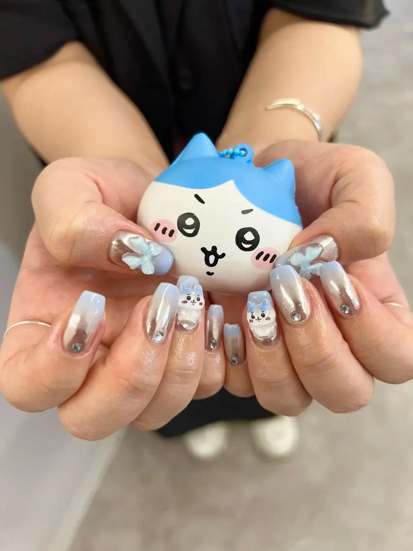 ネイル ジェルネイル グラデーション マグネットネイル ミラーネイル ニュアンスネイル ハンドネイル ハンドケア Bana_ Nailのネイルデザイン