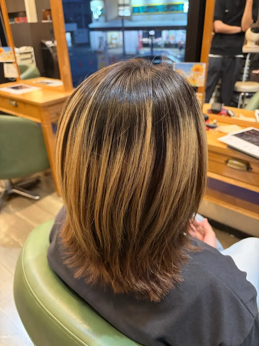 ミディアム カラー ヘアアレンジ ボブレイヤー ボブ レイヤーカット 外ハネヘア カット 中村 仁哉のヘアスタイル
