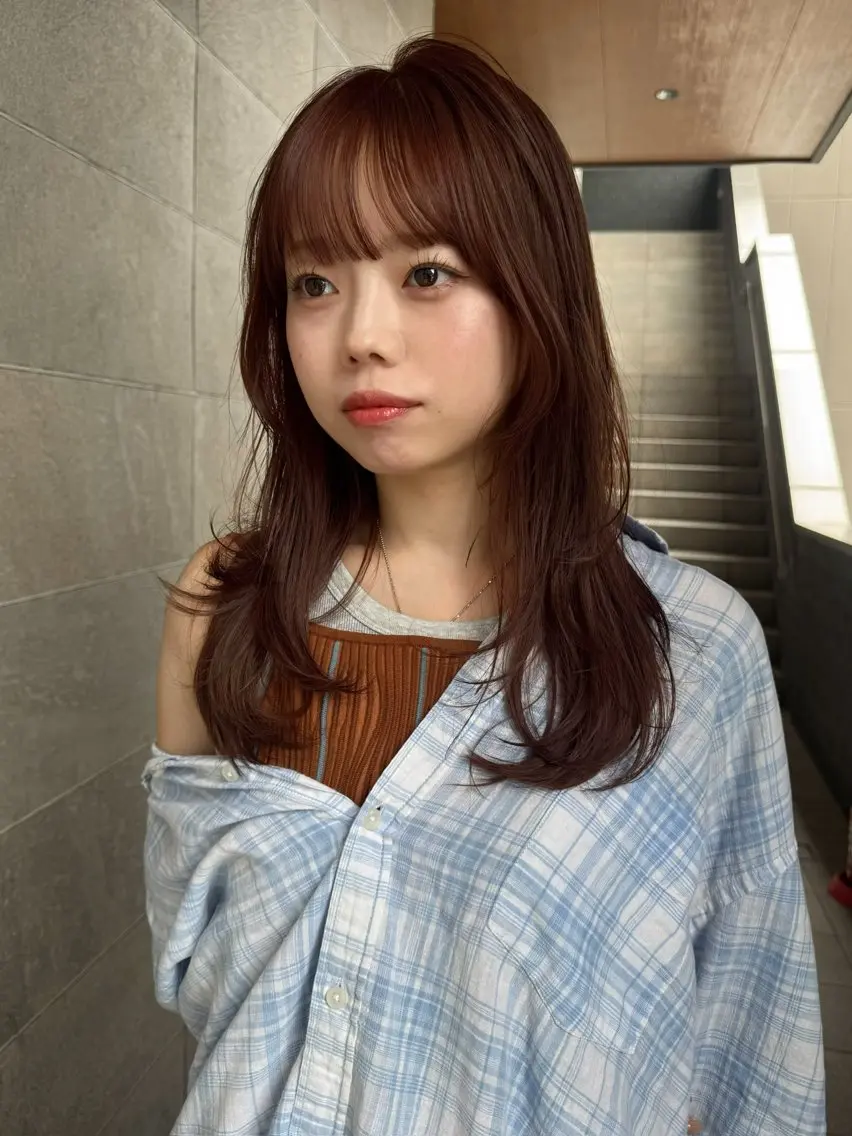 セミロング レイヤーカット カット 杉浦 花衣のヘアスタイル