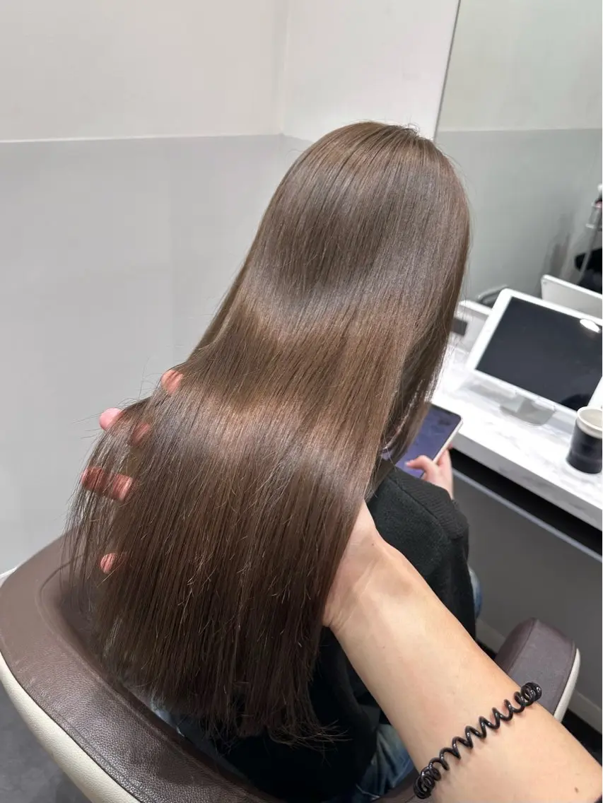 ロング カラー ベージュカラー ブリーチ ブリーチなしカラー ヘアカラー トリートメント 矢野 晃平のヘアスタイル