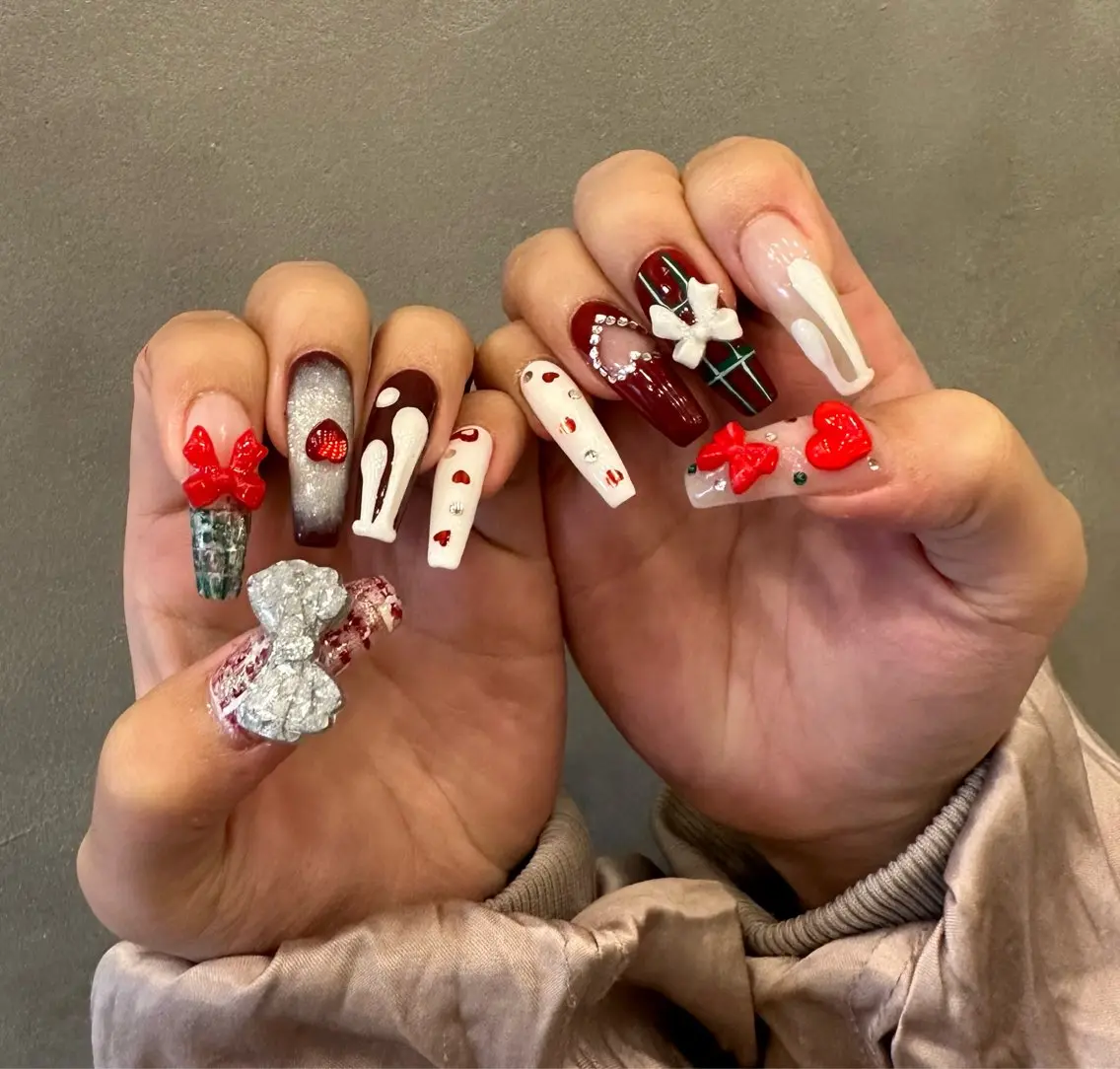 ネイル ロングネイル ハンドネイル 🧸原宿の美フォルム ネイリスト🧸いいだのネイルデザイン