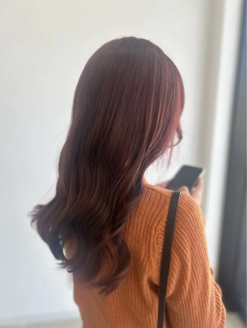 セミロング カラー ブリーチ ダブルカラー ブリーチなしカラー レッドカラー ヘアカラー トリートメント 💜オタク美容師💙 ゆうなのヘアスタイル