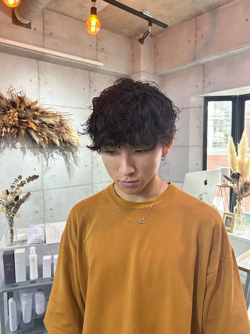 ショート パーマ メンズ 森本 輝星のヘアスタイル