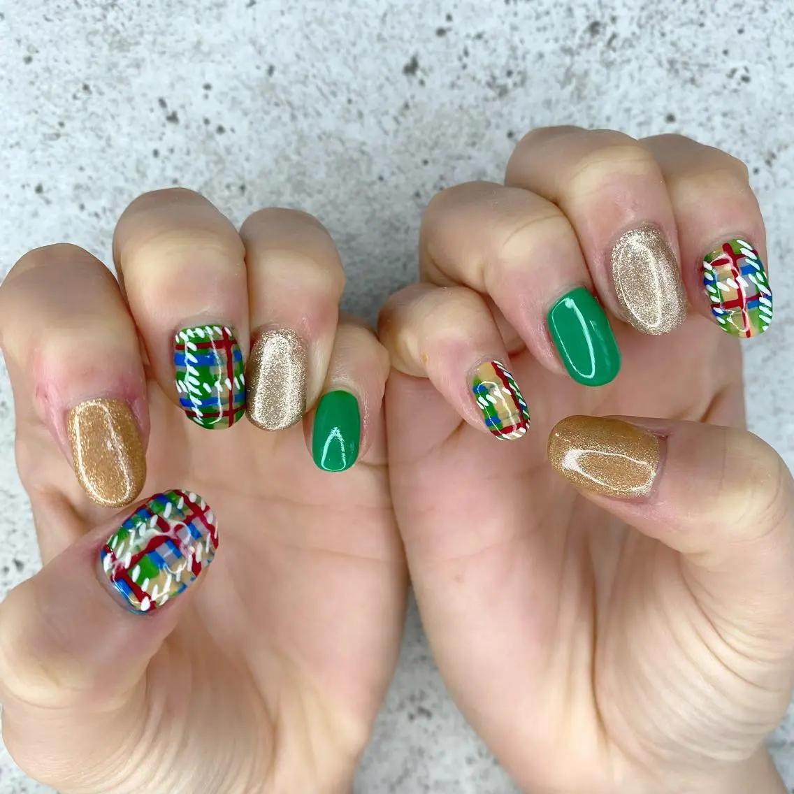 ミディアム カラー パーマ ヘアアレンジ メンズ キッズ ネイル マツエク・マツパ ラメ(グリッター) 冬ネイル ハンドネイル Salon Ｋのネイルデザイン