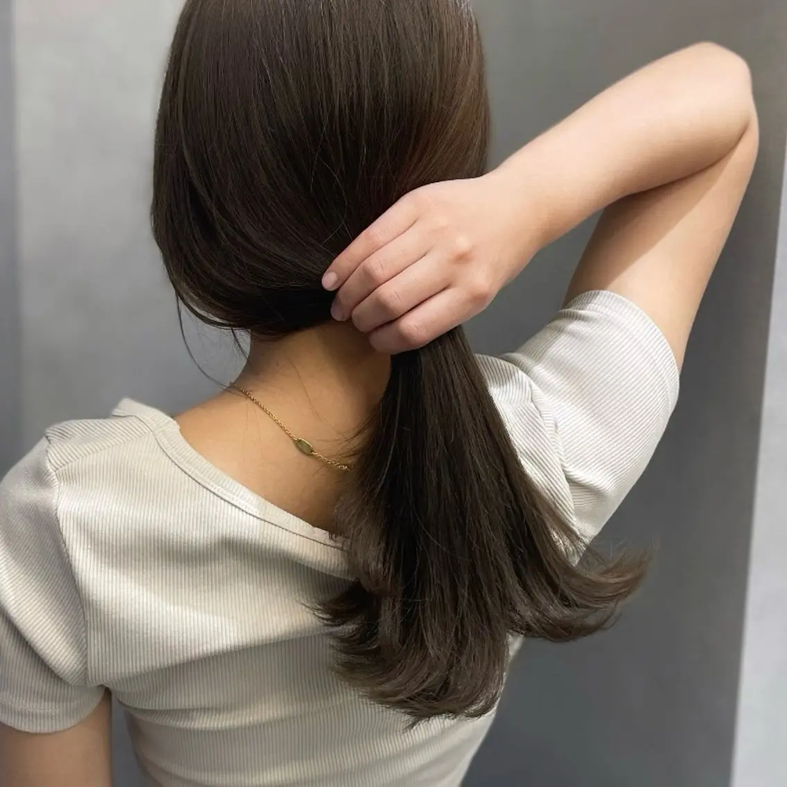 ミディアム カラー ベージュカラー オリーブベージュ ヘアカラー Rui/透明感カラー 暖色/レイヤーカットのヘアスタイル