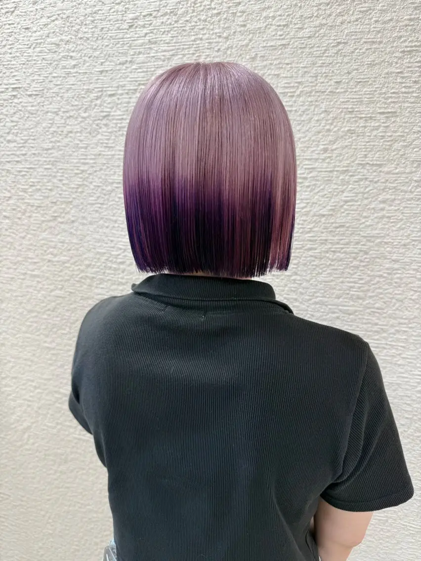 ショート ヘアカラー 岡田 和馬のヘアスタイル
