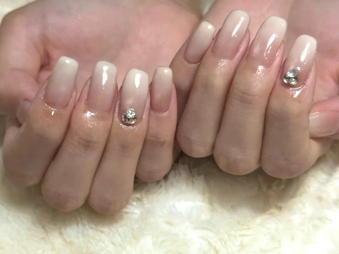 ネイル 全てパラベース💅 MIORA_KOTOのネイルデザイン