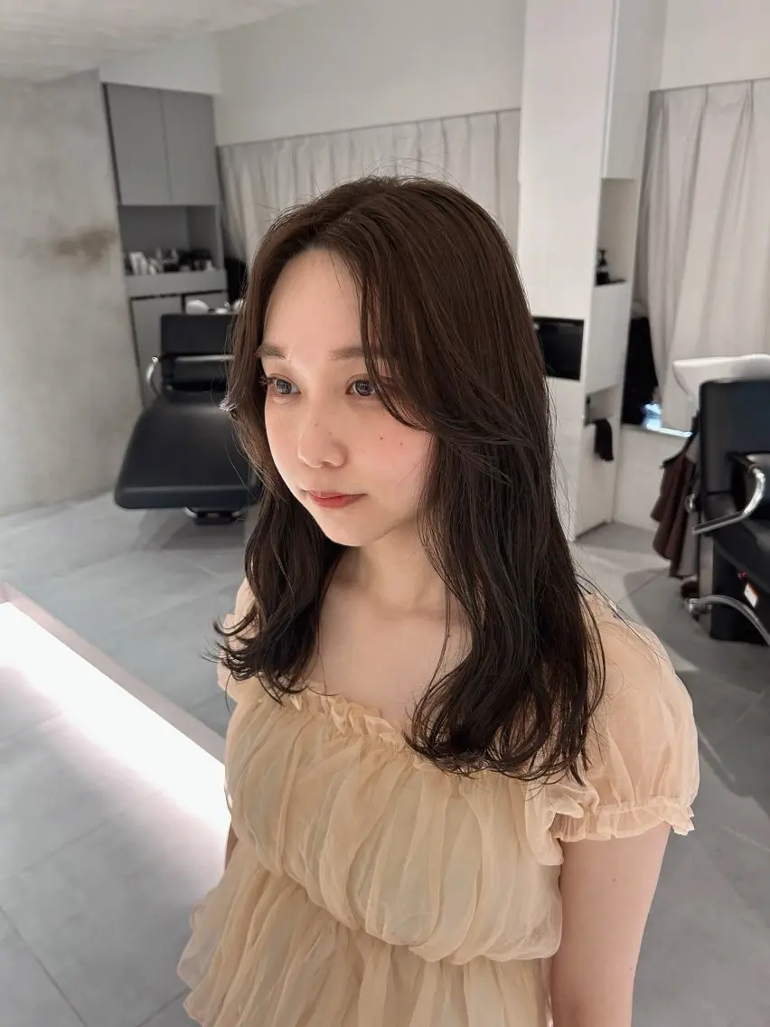 セミロング カラー 🪞透け感&韓国ヘア 🪞honokaのヘアスタイル