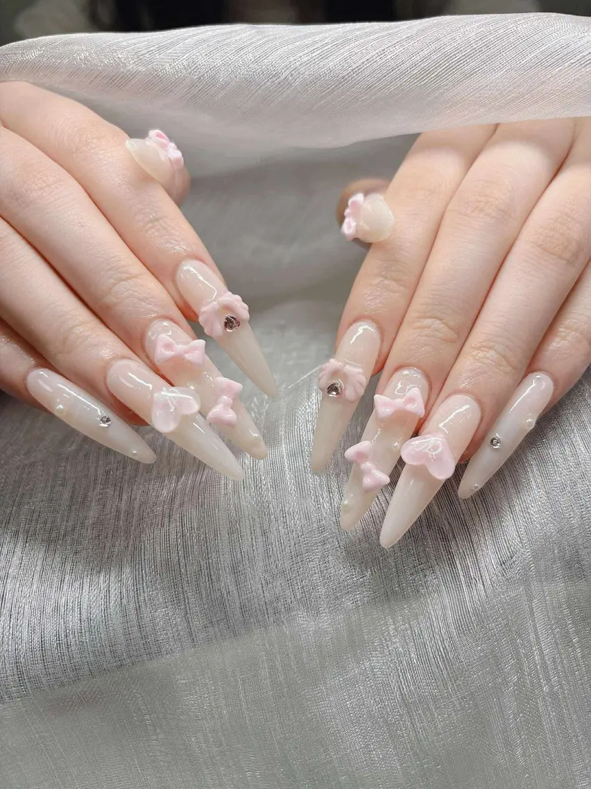 ネイル 長さ出し グラデーション 卒業式 キラキラネイル マグネットネイル ハンドネイル Lee Nailsのネイルデザイン