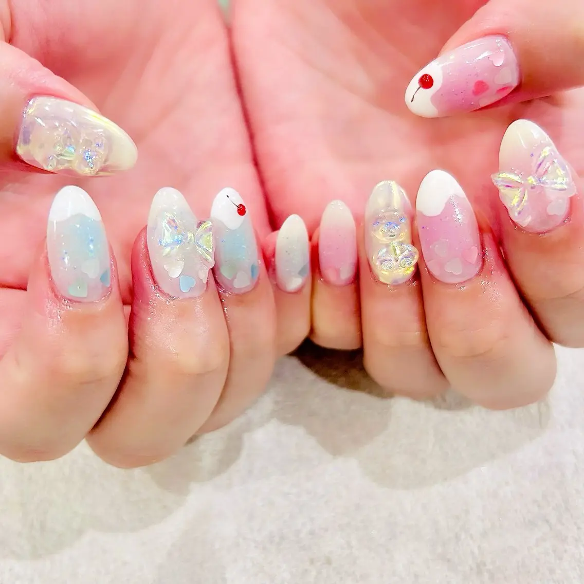 ネイル ストーンネイル ハンドネイル muum_nail 新宿2分 三丁目1分のネイルデザイン