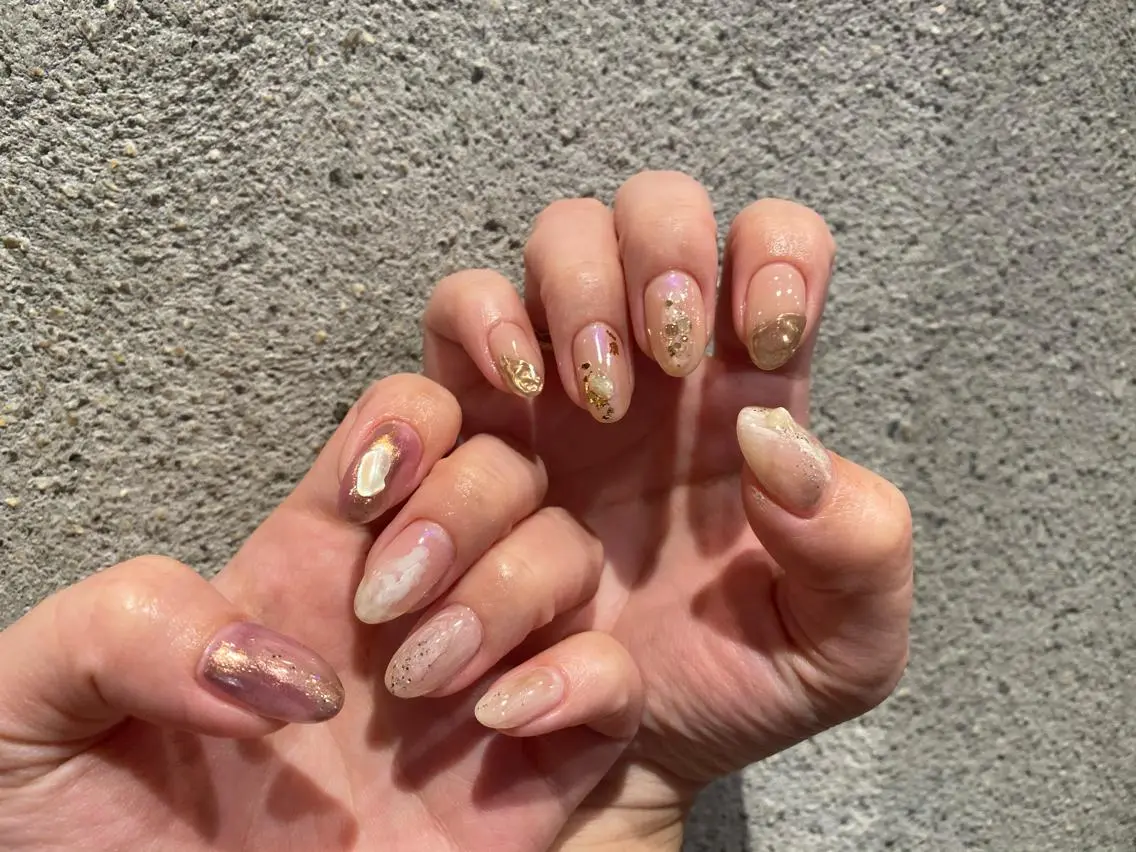 ネイル 里見 麗のネイルデザイン