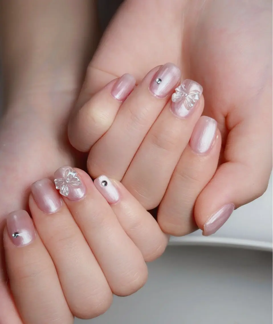ネイル オーロラネイル 長さ出し フットネイル ラメ(グリッター) ラメグラデーション ハンドネイル 👍thumbs up nail👍のネイルデザイン