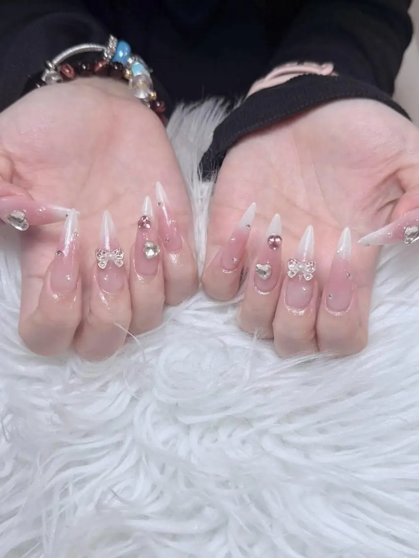 ネイル ハンドネイル ANH NAIL ゴテゴテ専門店💎のネイルデザイン